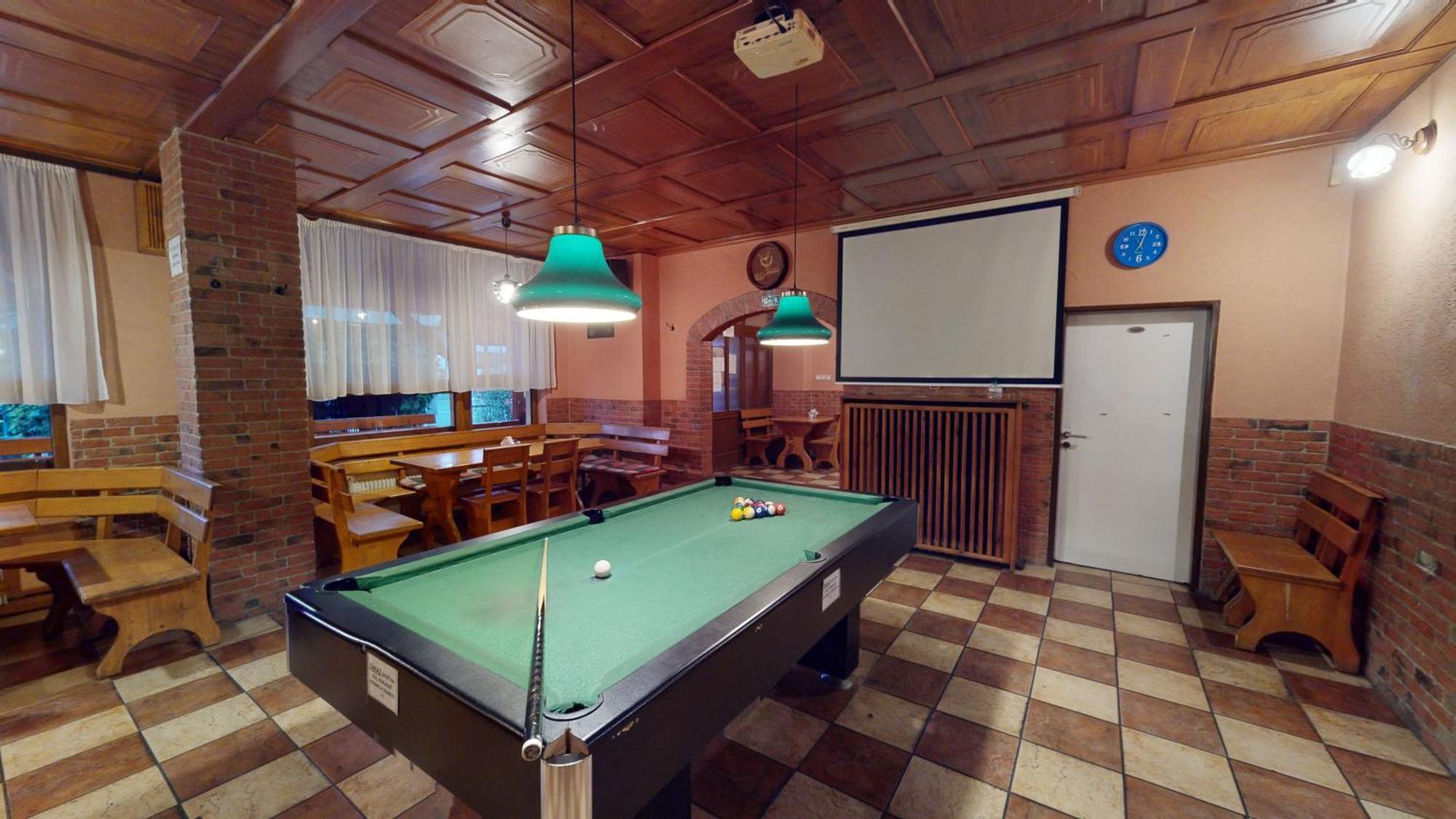 Rusovsky Penzion Bratislava Bagian luar foto