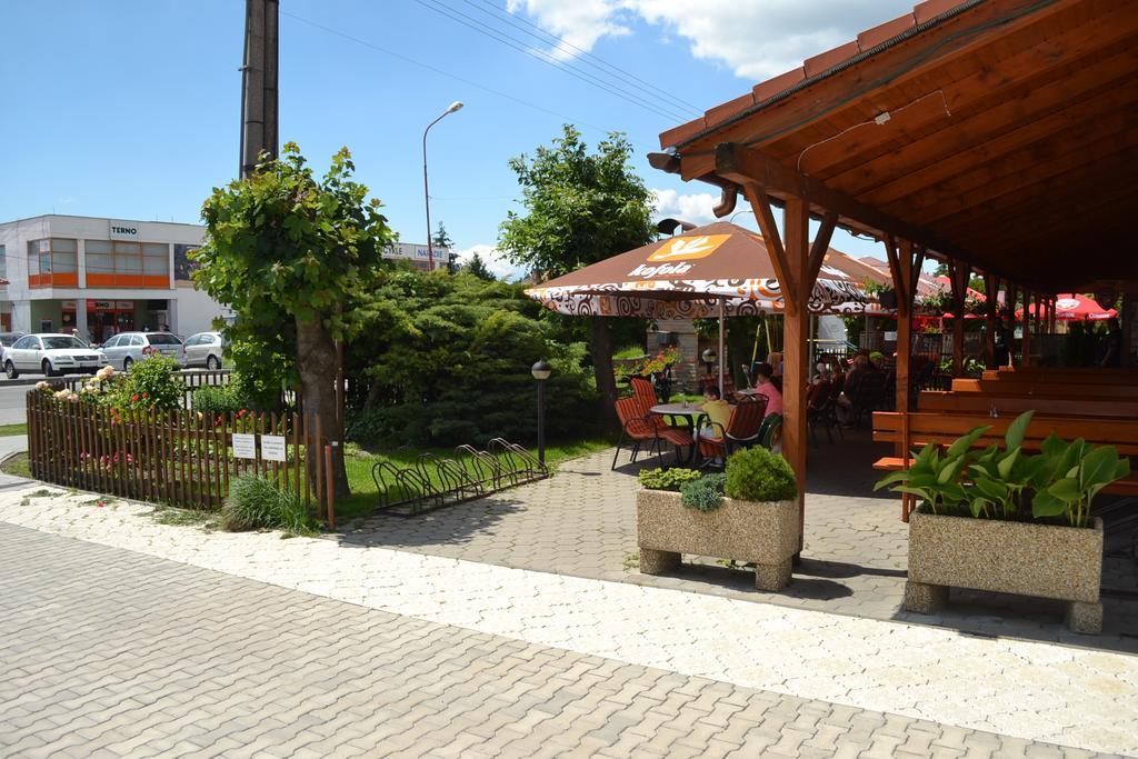 Rusovsky Penzion Bratislava Bagian luar foto